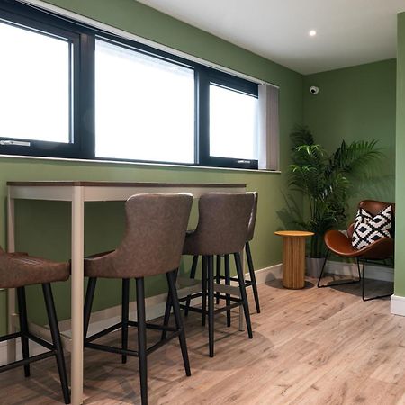 Charles Hope London Brentford Apartman Kültér fotó