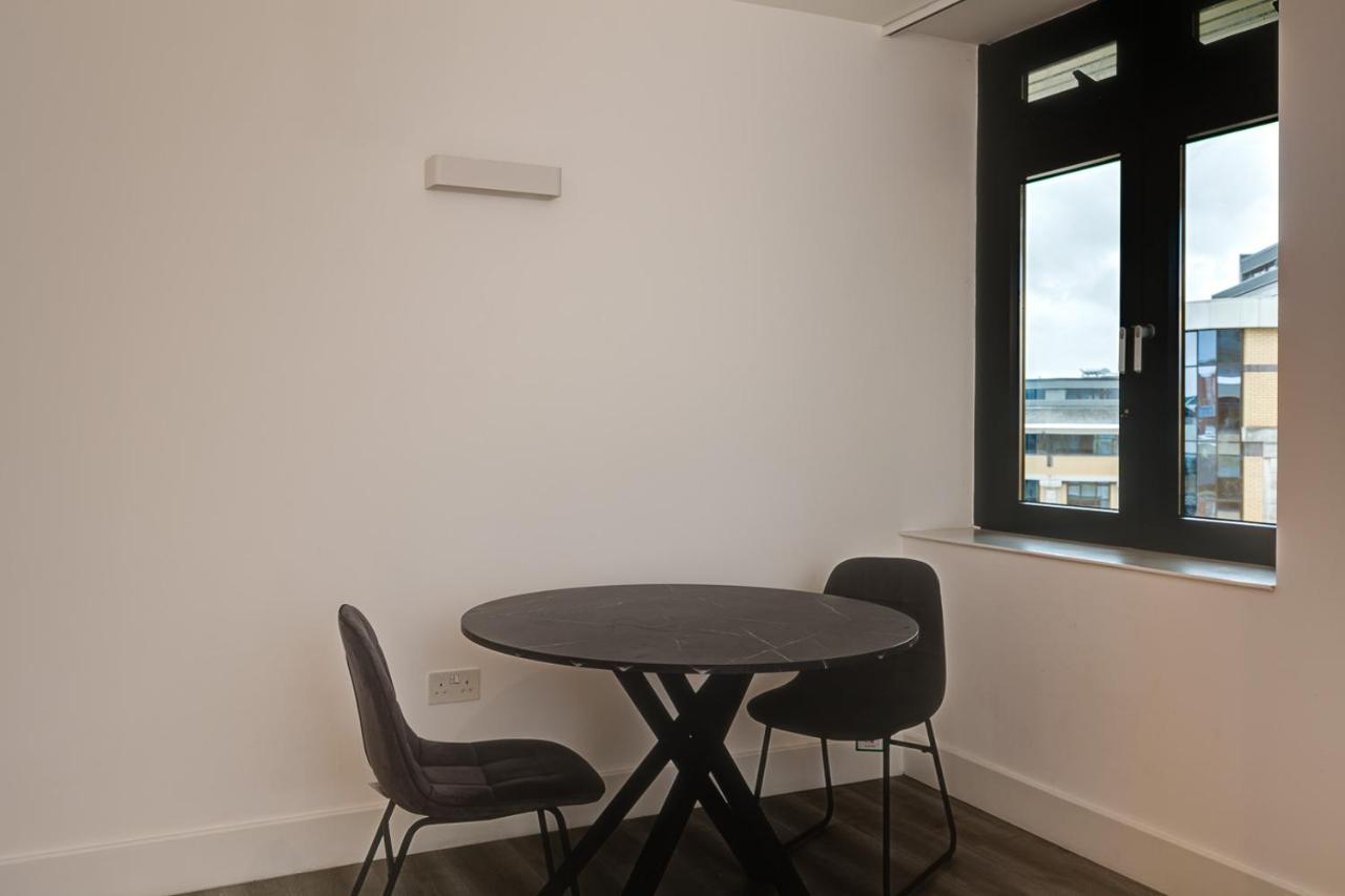 Charles Hope London Brentford Apartman Kültér fotó